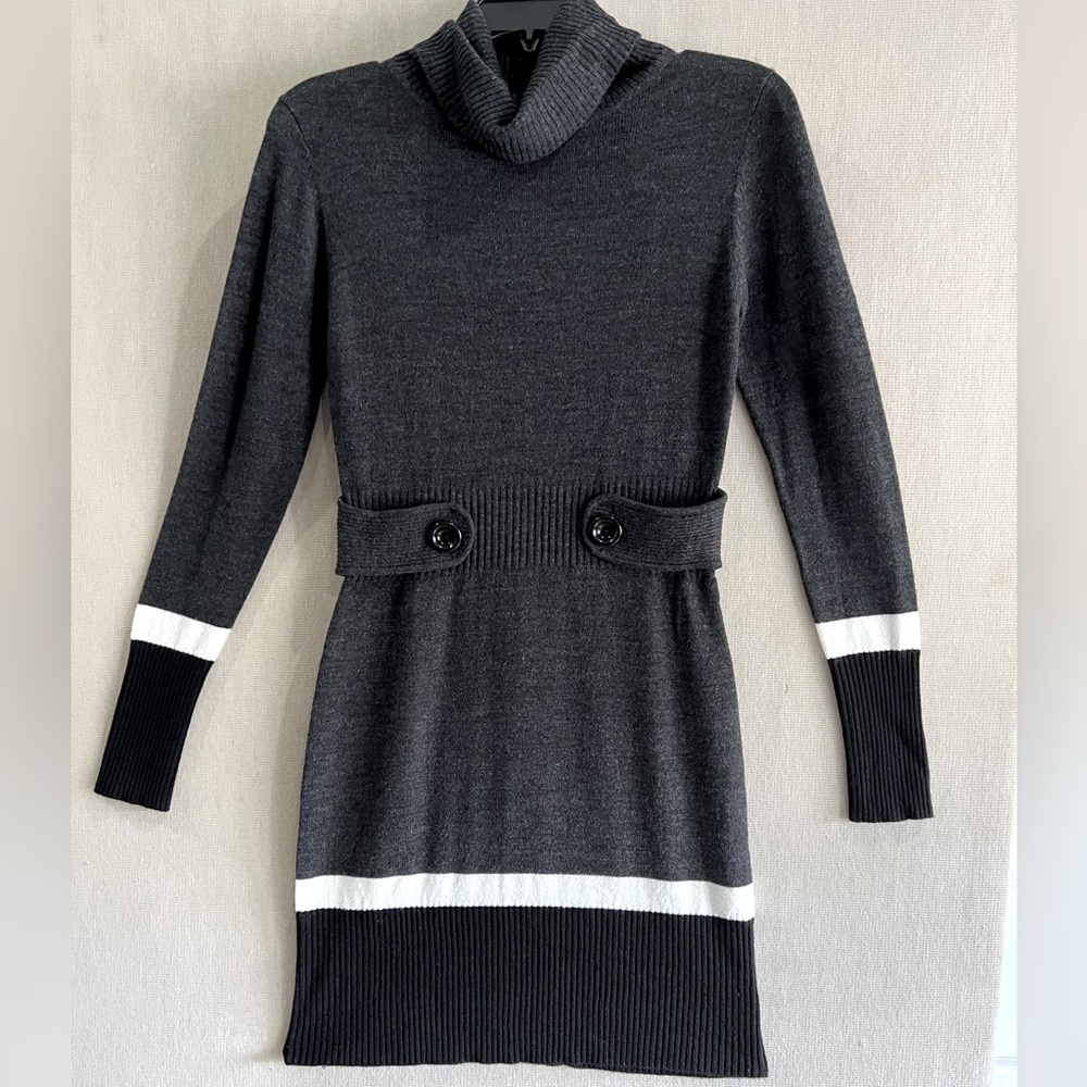 IN -San Francisco charcoal gray Sweater dress size S